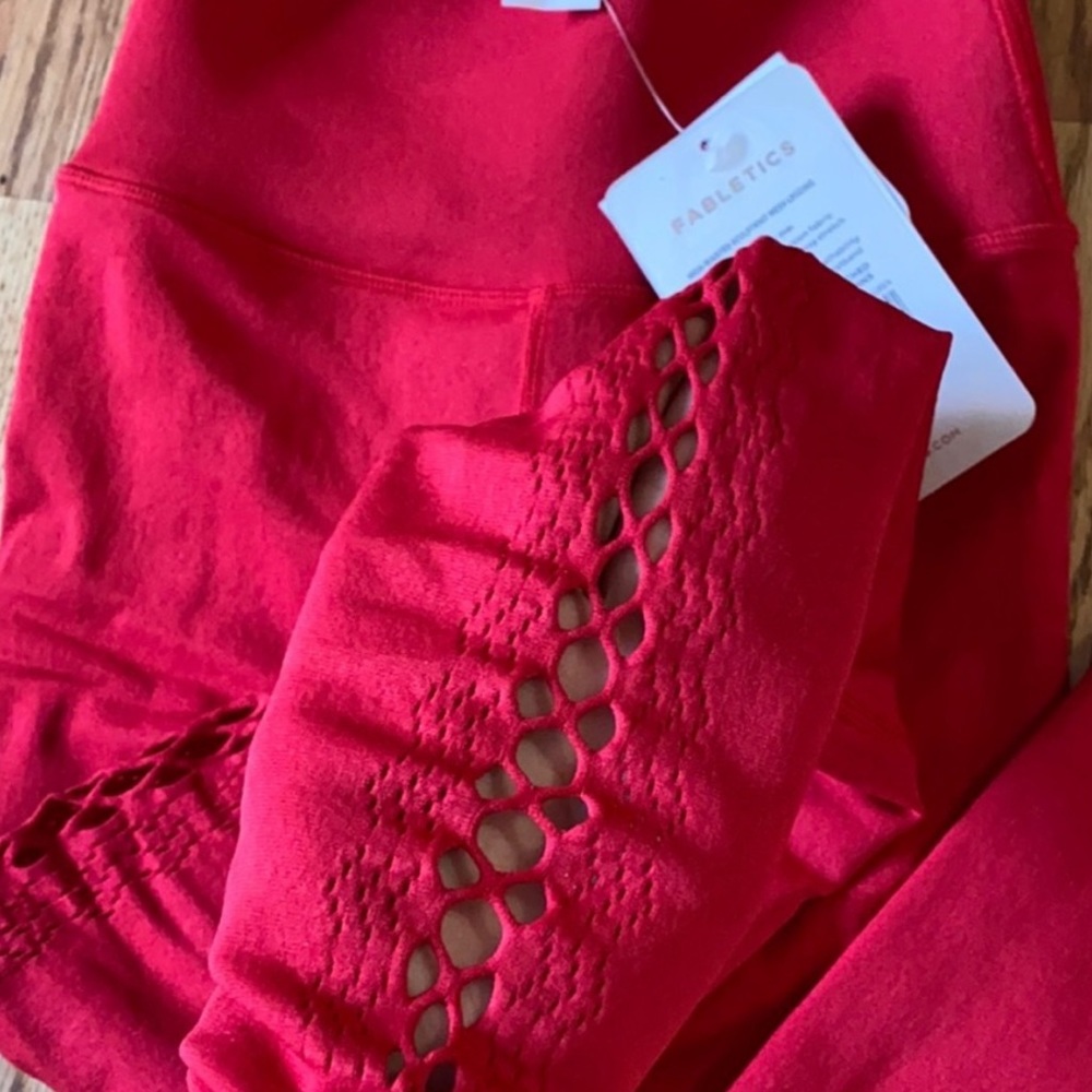 NWT Fabletics Leggings - Picture 4 of 5